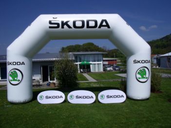 Aufblasbarer Torbogen Classic 6m für Skoda