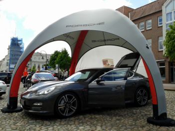 Pneumatisches Zelt für Porsche