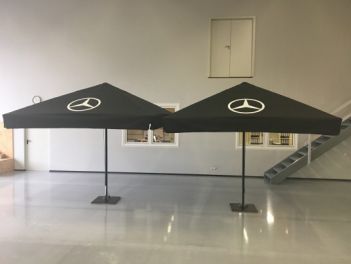 Werbeschirme Mercedes