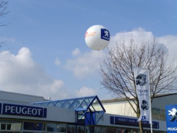 Werbeballone für Peugeot