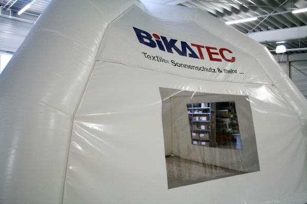 Aufblasbares Zelt Evo EventDome 6x6 für Bikatec produziert