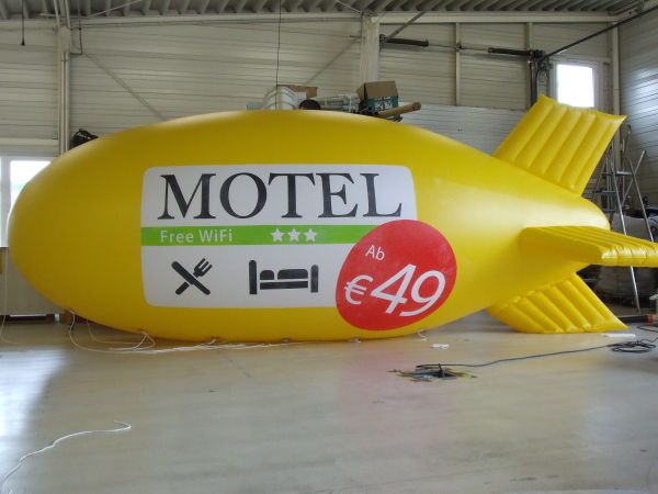 Fesselzeppelin 600 für Motel gefertigt