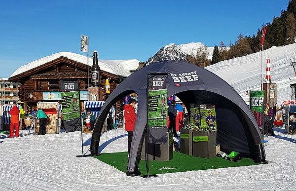 Eventzelt für Albert Spiess bei der Junioren Alpin Ski WM